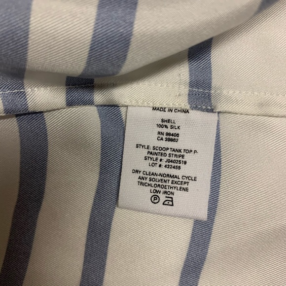 Theory Scoop Neck Tank Top In Striped Silk - Picture 9 of 10